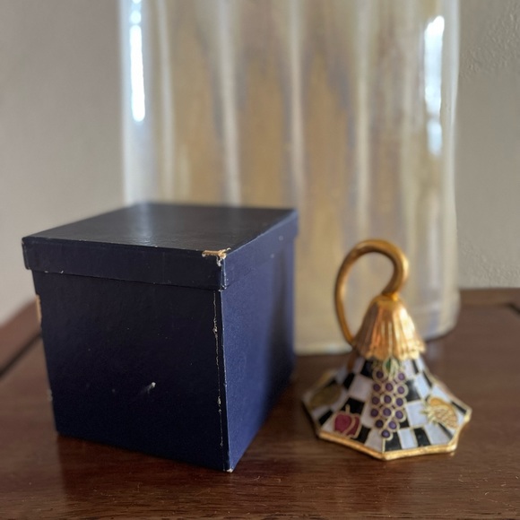 LG Morning Glory Bell ornament decorative - Picture 10 of 10